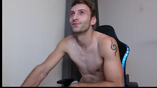 Snapshot of Ian_997 chatting on 09-18-25, 09:39 Ian 997 online show from 09-18-25, 09:39