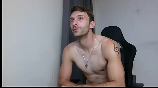 Snapshot of Ian_997 chatting on 09-20-25, 09:16 Ian 997 online show from 09-20-25, 09:16