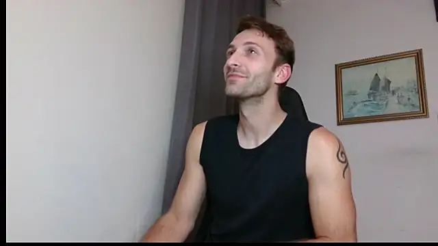 Snapshot of Ian_997 chatting on 09-26-25, 05:17 Ian 997 online show from 09-26-25, 05:17