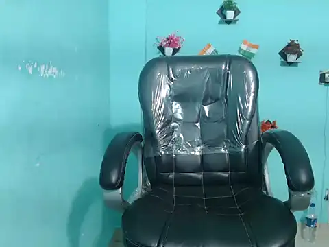 Yashi online show from 03-22-25, 02:03