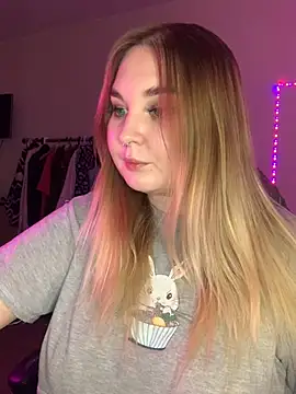 Snapshot of Greeenfriends6969 chatting on 02-09-25, 07:41 Greeenfriends6969 online show from 02-09-25, 07:41