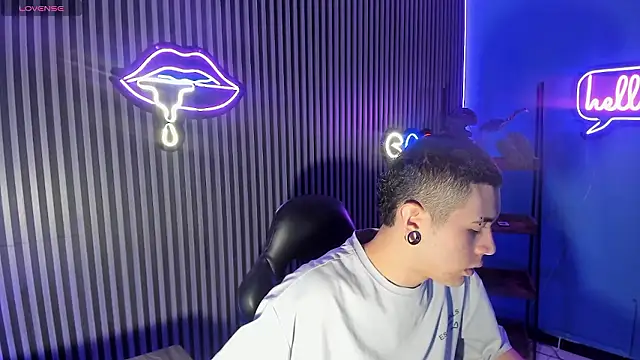 Snapshot of Jefer_rick_ chatting on 01-18-26, 12:42 Jefer rick online show from 01-18-26, 12:42