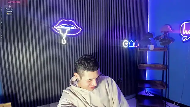 Snapshot of Jefer_rick_ chatting on 02-07-26, 12:42 Jefer rick online show from 02-07-26, 12:42