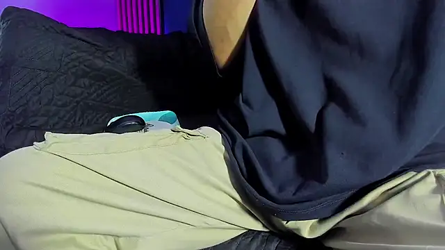 Snapshot of Jefer_rick_ chatting on 02-20-26, 01:11 Jefer rick online show from 02-20-26, 01:11