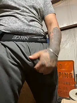 Snapshot of yomanfriend chatting on 12-15-24, 03:31 yomanfriend online show from 12-15-24, 03:31