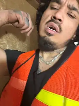 Snapshot of yomanfriend chatting on 12-25-24, 04:22 yomanfriend online show from 12-25-24, 04:22