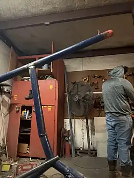 Snapshot of yomanfriend chatting on 01-17-25, 02:29 yomanfriend online show from 01-17-25, 02:29