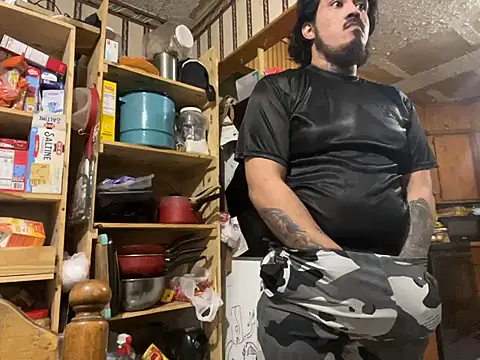 Snapshot of yomanfriend chatting on 01-21-25, 05:49 yomanfriend online show from 01-21-25, 05:49