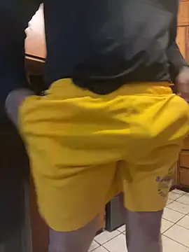 Snapshot of yomanfriend chatting on 03-22-25, 04:45 yomanfriend online show from 03-22-25, 04:45