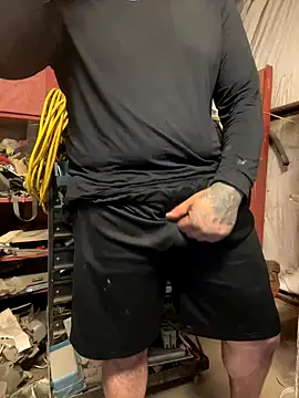 Snapshot of yomanfriend chatting on 11-16-25, 05:18 yomanfriend online show from 11-16-25, 05:18