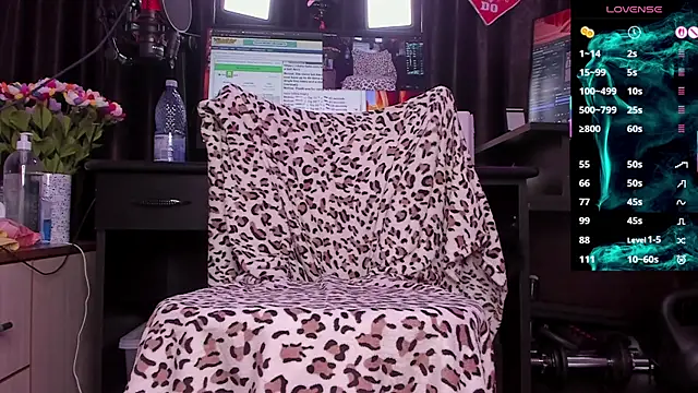 Raissa sky26 online show from 11-01-25, 03:41