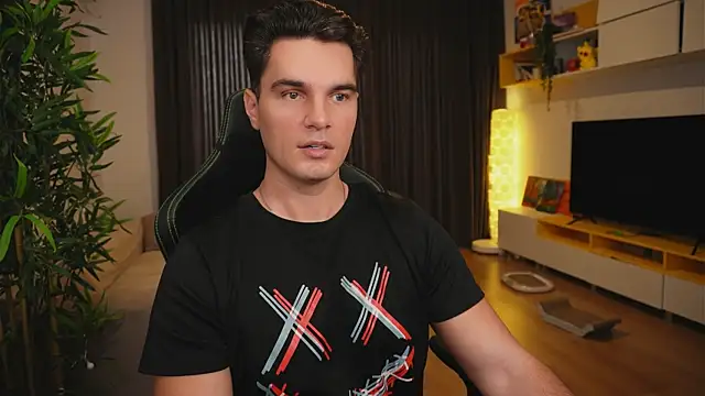 Snapshot of billypassion chatting on 10-15-25, 12:05 billypassion online show from 10-15-25, 12:05