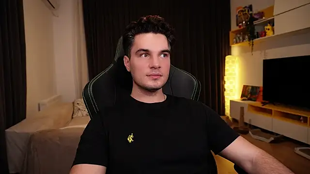 Snapshot of billypassion chatting on 11-25-25, 06:52 billypassion online show from 11-25-25, 06:52