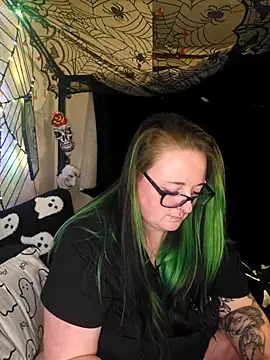 Bunny Cummings online show from 10-19-25, 09:26