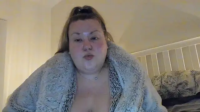 Busty-BBW-Emilie online show from 03-03-25, 02:26