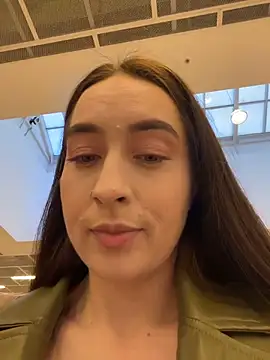 Holly Play online show from 11-12-25, 12:05