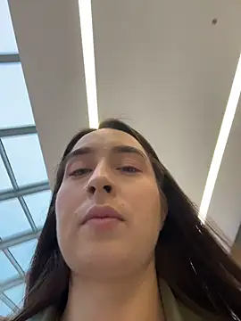 Holly Play online show from 11-13-25, 09:19