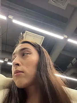 Snapshot of Holly_Play chatting on 02-21-26, 12:06 Holly Play online show from 02-21-26, 12:06