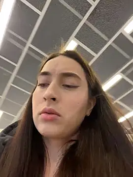 Snapshot of Holly_Play chatting on 03-03-26, 09:04 Holly Play online show from 03-03-26, 09:04