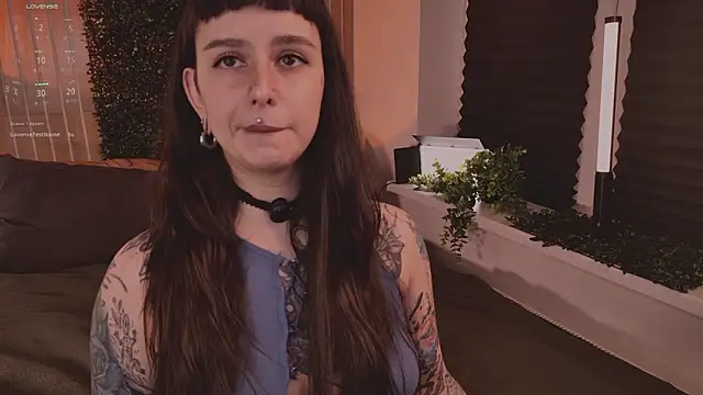 MichaellaMoon online show from 02-10-26, 06:23