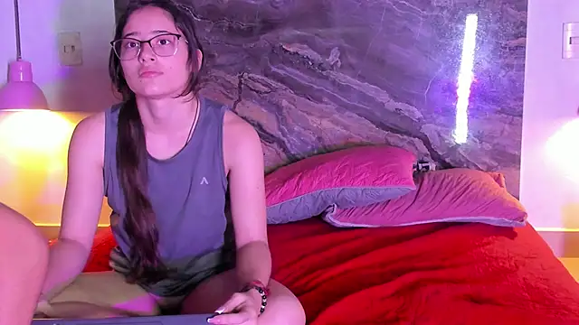 Snapshot of Couplehot__1 chatting on 01-18-25, 07:07 Couplehot 1 online show from 01-18-25, 07:07