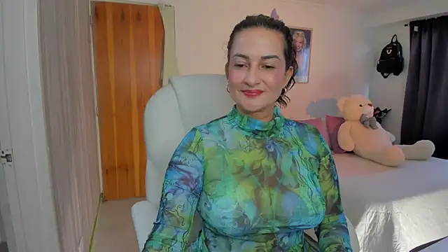 lucy diiaz online show from 09-24-25, 08:12