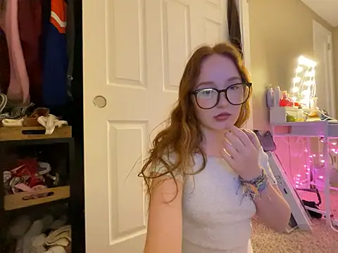 gingerbabe18 online show from 02-07-25, 01:36