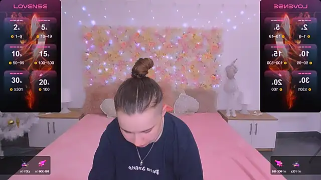 Dolly  Queen  online show from 01-15-25, 09:09