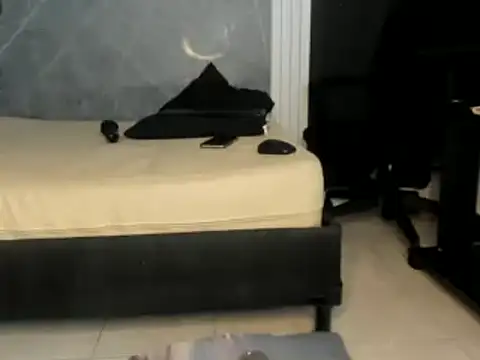 YummyDuooo online show from 01-05-25, 04:59