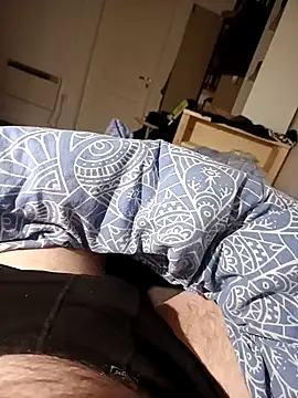 Snapshot of pipek11199 chatting on 03-12-25, 09:24 pipek11199 online show from 03-12-25, 09:24