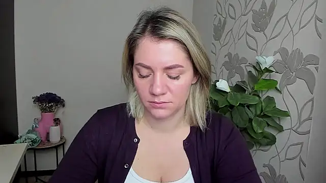 MariaSttone online show from 10-14-25, 10:49