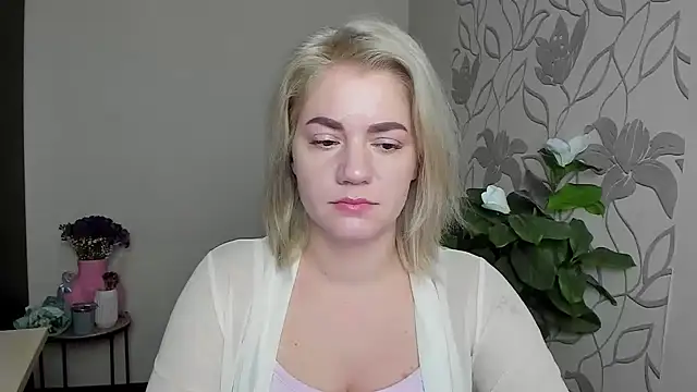 MariaSttone online show from 11-15-25, 11:51