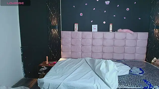 AntonellaRosee  online show from 09-24-25, 11:57