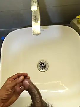 Snapshot of rahulGJ03 chatting on 10-24-25, 11:01 rahulGJ03 online show from 10-24-25, 11:01