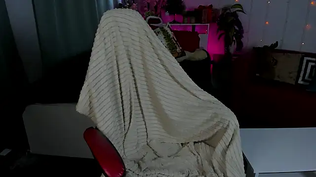 Makima lee online show from 01-06-25, 05:38