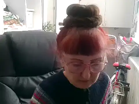 TanyaSweet634 online show from 03-22-25, 07:47