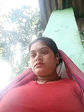 Snapshot of Chandni chatting on 01-20-25, 01:42 Chandni online show from 01-20-25, 01:42