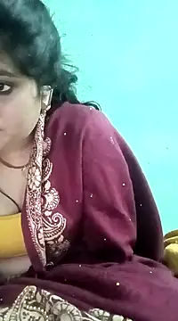 Snapshot of Chandni chatting on 02-01-25, 11:48 Chandni online show from 02-01-25, 11:48