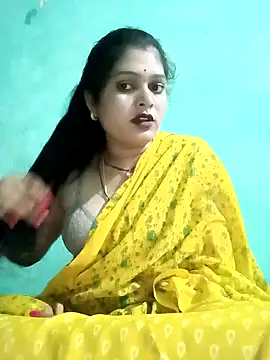 Snapshot of Chandni chatting on 02-03-25, 01:08 Chandni online show from 02-03-25, 01:08