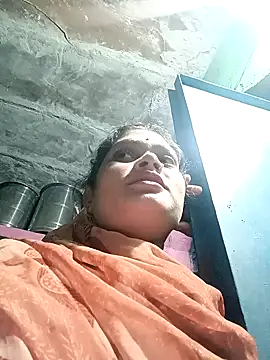 Snapshot of Chandni chatting on 02-11-25, 03:29 Chandni online show from 02-11-25, 03:29