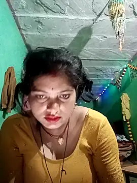 Snapshot of Chandni chatting on 02-15-25, 11:47 Chandni online show from 02-15-25, 11:47