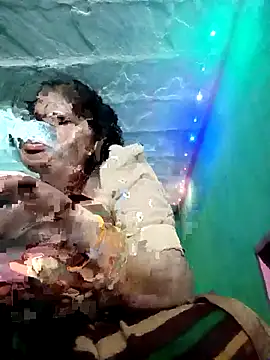 Snapshot of Chandni chatting on 02-17-25, 12:48 Chandni online show from 02-17-25, 12:48