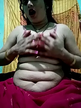 Snapshot of Chandni chatting on 02-18-25, 01:11 Chandni online show from 02-18-25, 01:11