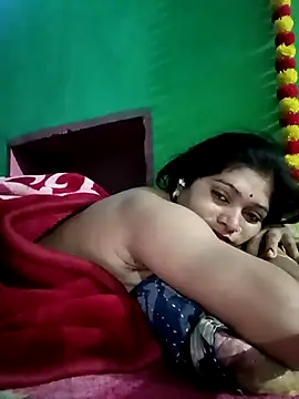 Snapshot of Chandni chatting on 02-28-25, 11:12 Chandni online show from 02-28-25, 11:12