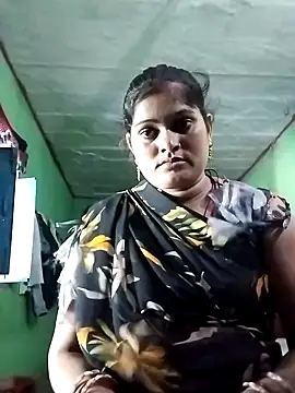 Snapshot of Chandni chatting on 09-10-25, 03:39 Chandni online show from 09-10-25, 03:39