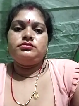 Snapshot of Chandni chatting on 09-23-25, 12:02 Chandni online show from 09-23-25, 12:02