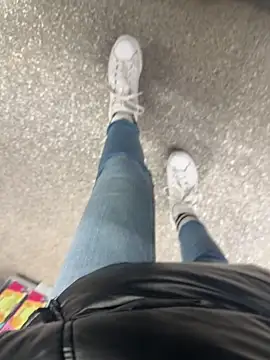 FeetVibe online show from 11-20-25, 07:19