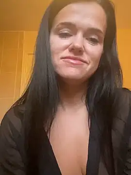 Snapshot of English-Chloe96 chatting on 12-31-24, 02:03 English-Chloe96 online show from 12-31-24, 02:03