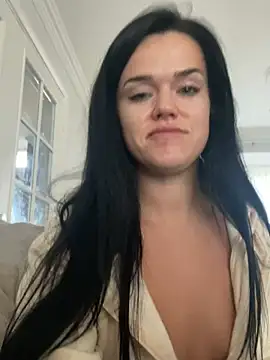 Snapshot of English-Chloe96 chatting on 01-03-25, 02:30 English-Chloe96 online show from 01-03-25, 02:30