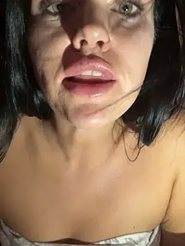 Snapshot of English-Chloe96 chatting on 01-17-25, 09:06 English-Chloe96 online show from 01-17-25, 09:06